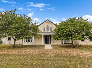 112 Armadillo Run, Fredericksburg, TX 78624