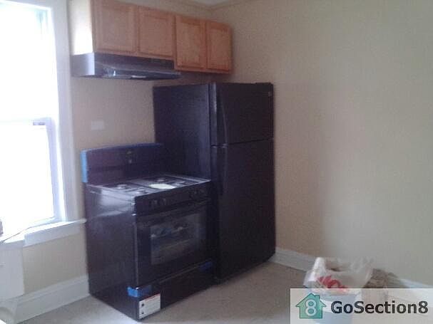 2nd image of 6011 S May St
