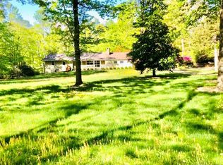 28 Richmond Hill Rd, Weston, CT 06883