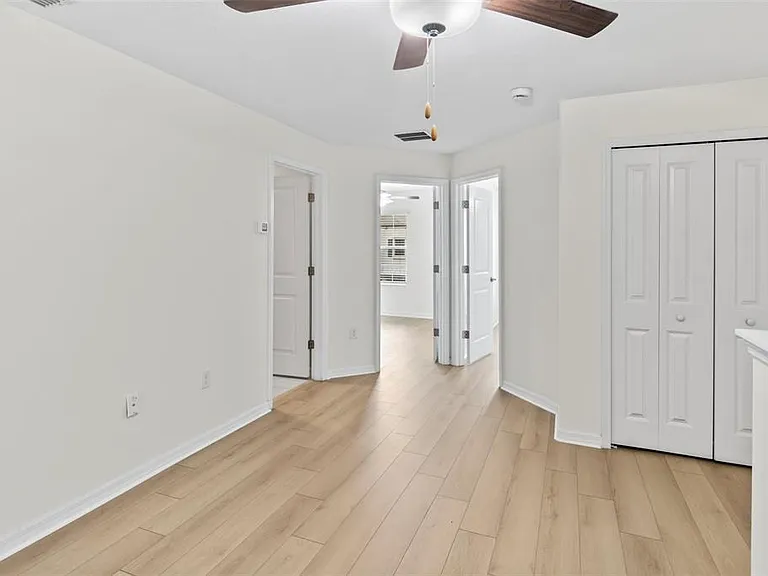 14442 Editors Note St — Photo 17