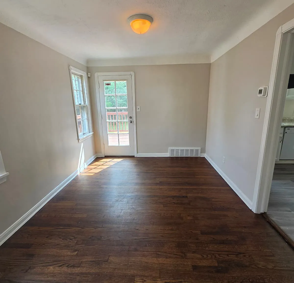 3 bed, 1.5 bath, 1478 sqft, $1,650 — Photo 4