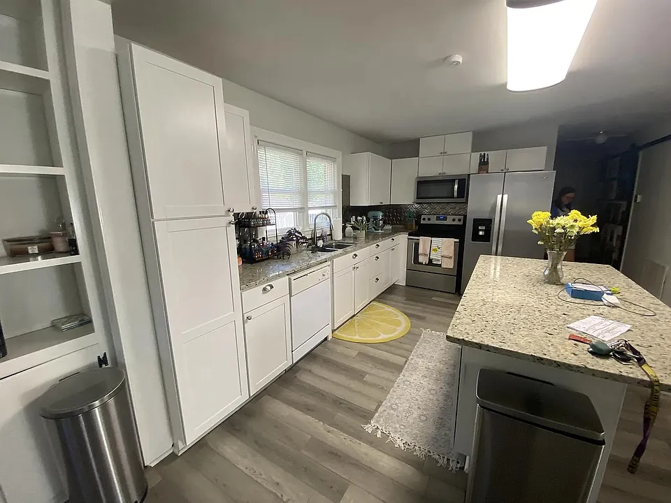 112 Belmont Dr