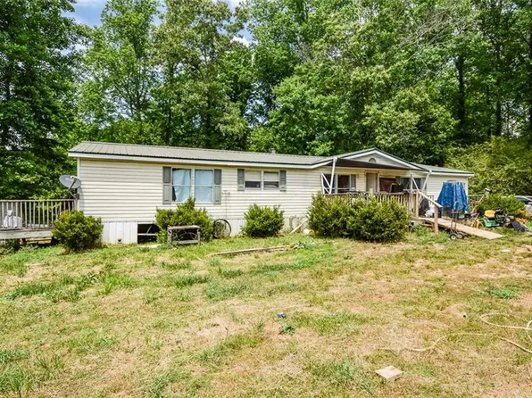 1010 Painter Rd, Talking Rock, GA 30175