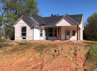 415 E Shepherd St, Denison, TX 75021