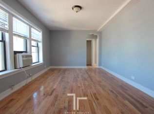 540 W Arlington Pl, Chicago, IL 60614