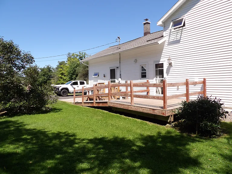 3058 Delaware Tpke — Photo 5
