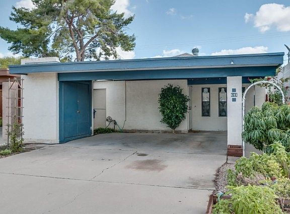 3rd image of 645 N Hobson