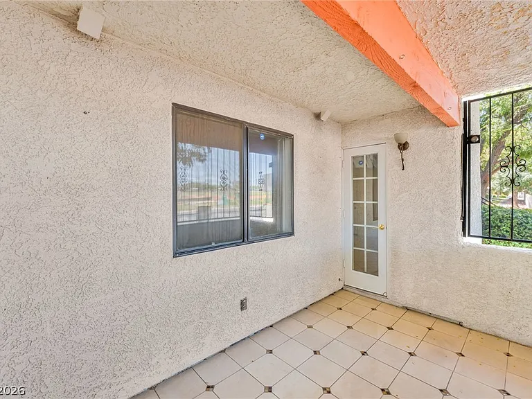 1701 E Katie Ave #1 — Photo 31