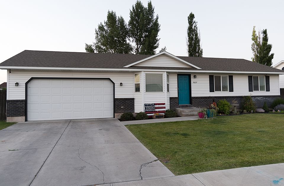 1st image of 3627 E Lorna Ave