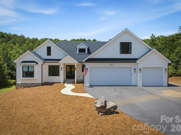 2124 Starlight Ln, Morganton, NC 28655