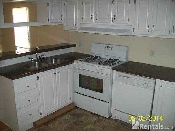 5th image of 13 Parkview Dr