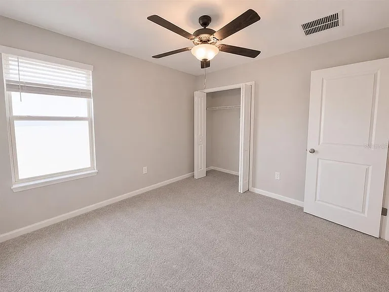 16717 Delia St — Photo 12