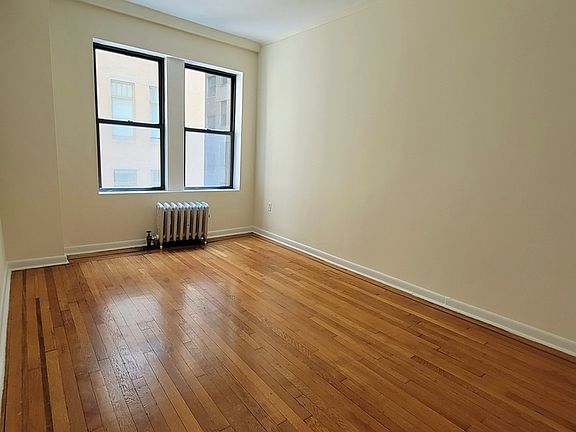 2nd image of 302 W 87th St APT 45