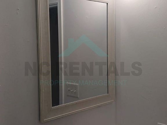 5th image of 401 Andrew St #401