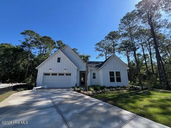 6082 Isla Mona Drive SW, Shallotte, NC 28470