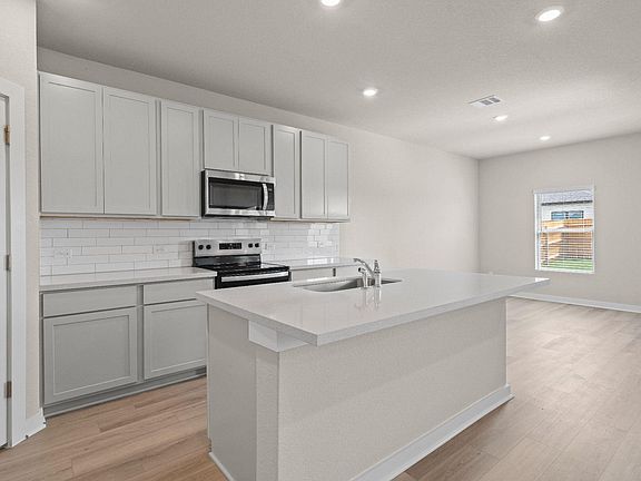 3rd image of 2494 N Heritage Dr