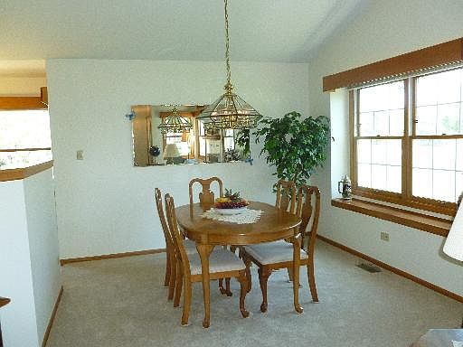3rd image of 9928 Constitution Ct