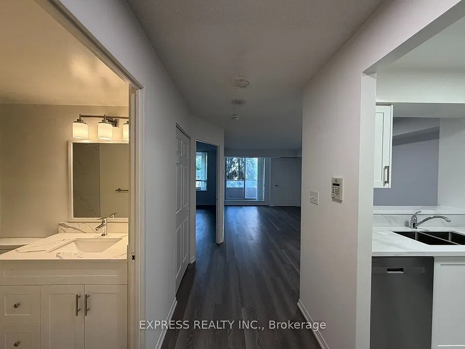 18 Hillcrest Ave #301