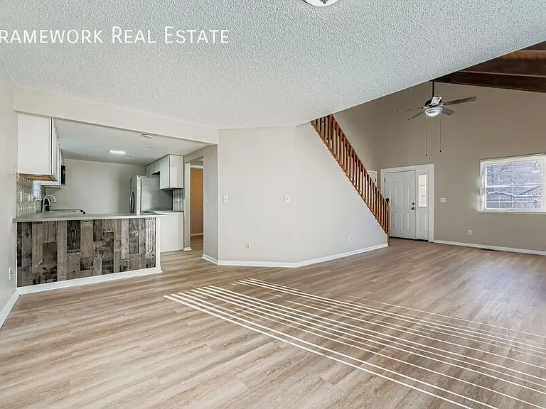 141 E Longs Peak Ave — Photo 9