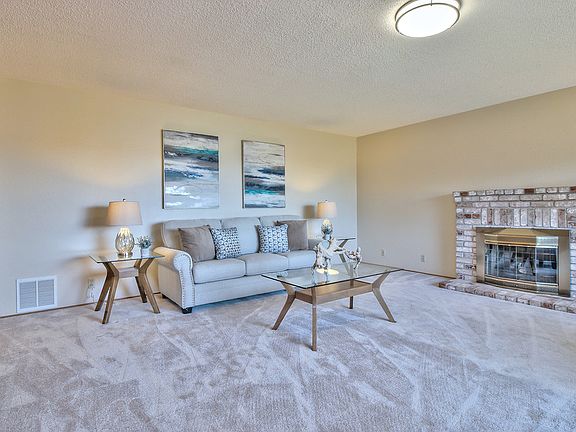 Downstairs livingroom