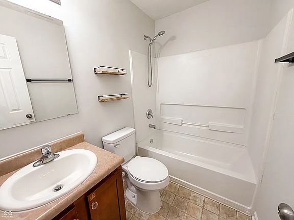 2nd image of 3727 Whistlewood Ln