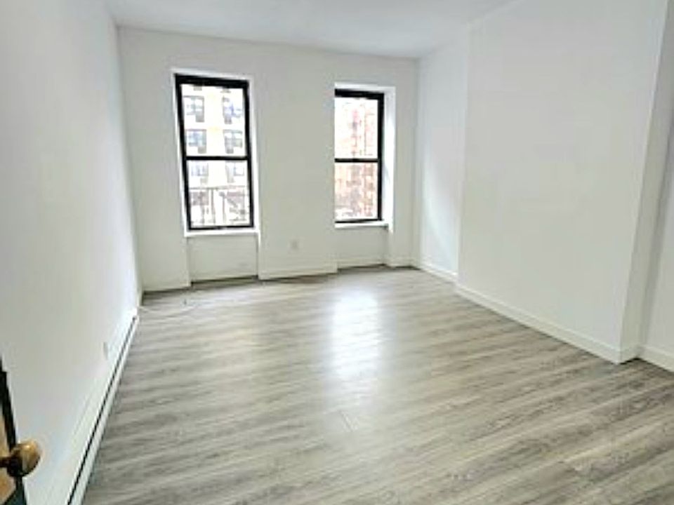 1st image of 1452 2nd Ave APT 11