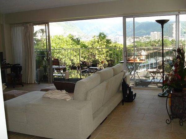 Mountain view/breezes