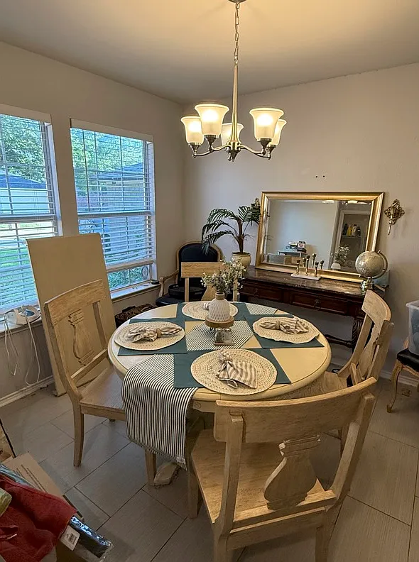 3 bed, 1369 sqft, $1,500 — Photo 3