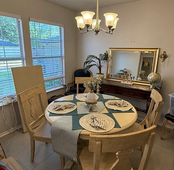 1714 Willow Way — Photo 3