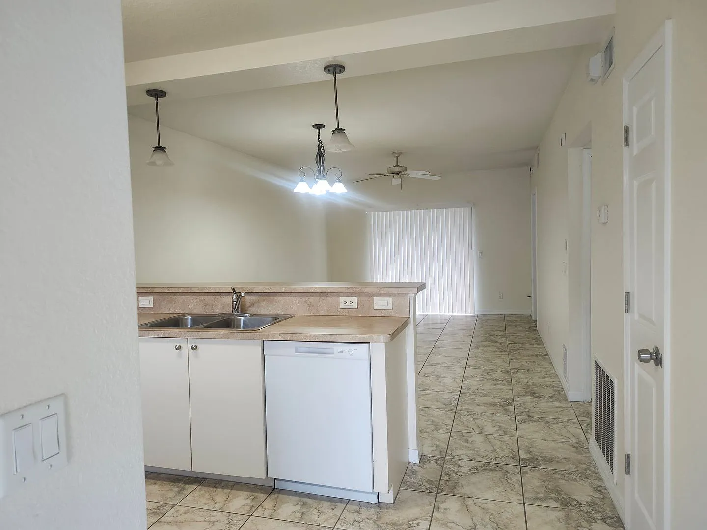 Best deal in Deep Creek 2 bed 2 bath — Photo 2