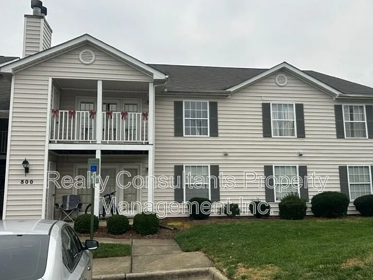 800C Folly Ct — Photo 1