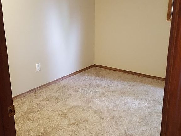 3rd image of 206 W Holland Ave