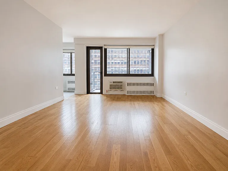 135 W 96th St #11E — Photo 1