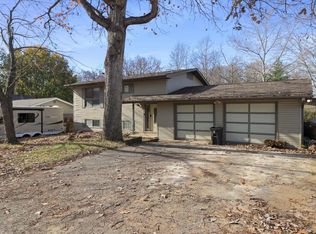 2513 Paula Dr, West Plains, MO 65775