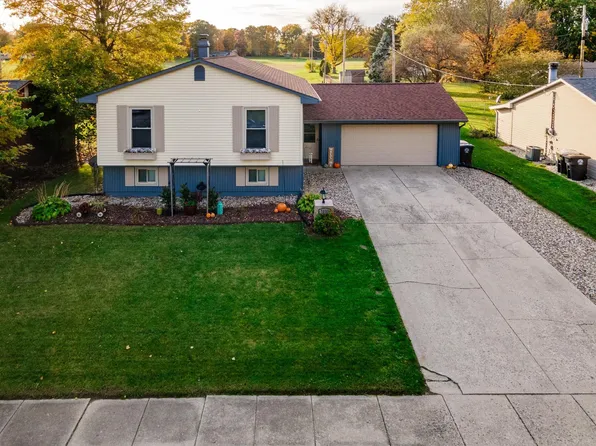 7033 Wrangler Trl, Fort Wayne, IN 46835