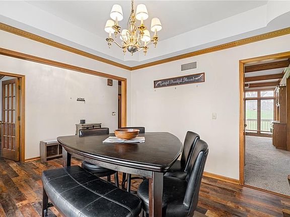 5th image of 5826 Oakview St