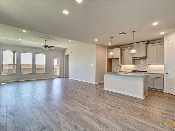 5th image of 2046 Chelsea Grv