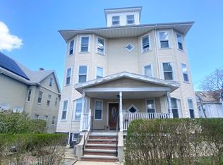 92 Medford St #1, Medford, MA 02155