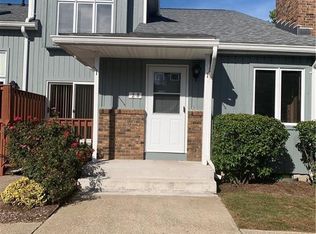 28 Ivy Ln, South Windsor, CT 06074