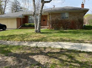20626 Williamsburg Rd, Dearborn Heights, MI 48127