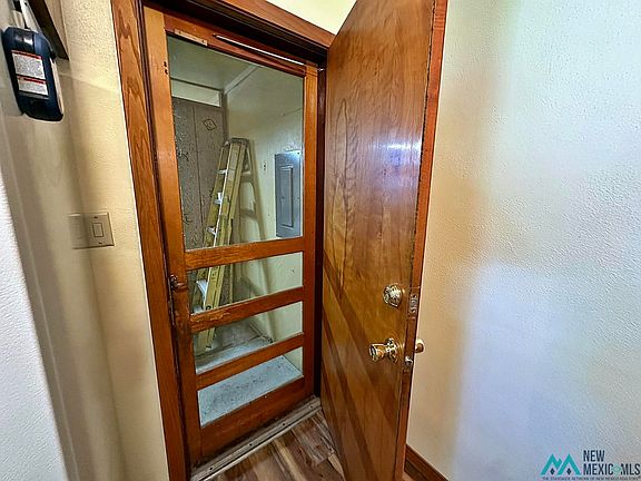 5th image of 2709 Gidding St