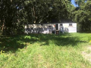 213 Navajo St, Satsuma, FL 32189