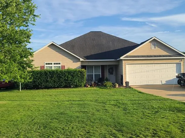 10 Cotton Ct, Fort Mitchell, AL 36856