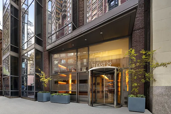 Rented by Compass | media 23