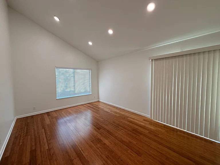 5929 Mabie Ct — Photo 6