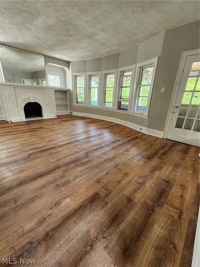 2 bed, 1.0 bath, $1,200 — Photo 3