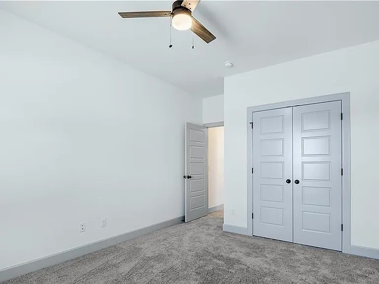 1000 Tracey Ln — Photo 7