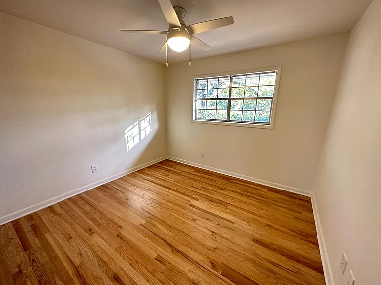 635 Oglethorpe Ave — Photo 5