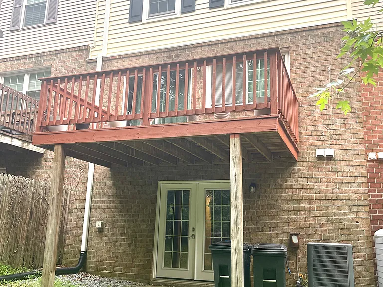 70 Six Notches Ct — Photo 2