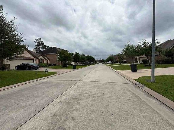 5th image of 25310 Evergreen Bend Dr